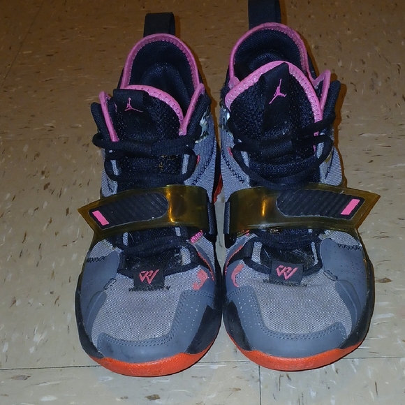 Russell Westbrook Sneakers - Pink, Gray, And Black - Picture 1 of 4